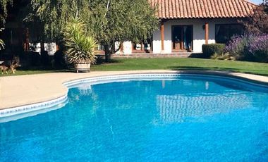 Casa en arriendo en parcela en Carampangue 4D/6B piscina