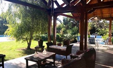 Casa en arriendo en parcela en Carampangue 4D/6B piscina