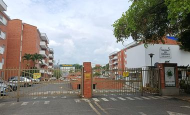 apartamento en arriendo en el limonar. Cod A11892