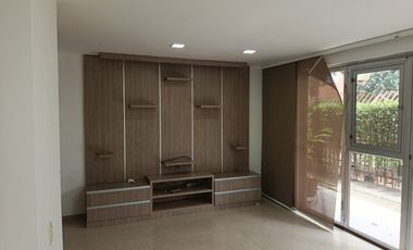apartamento en arriendo en el limonar. Cod A11892