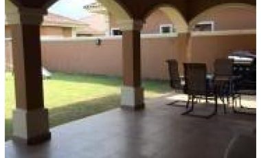 SE VENDE CASA EN SUNSET COAST - COSTA SUR-1112DM