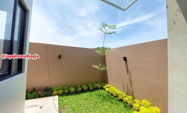 RUMAH DI PATANGPULUHAN WIROBRAJAN KOTA YOGYAKARTA DEKAT MALIOBORO