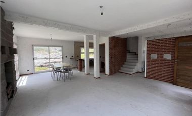 Casa 4 ambientes con vista panorámica