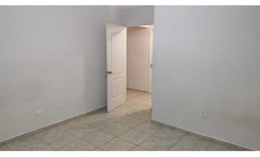 VENDO CASA EN ARRAIJAN BRISAS DEL GOLF 3R