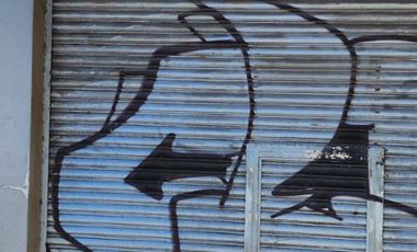 Local comercial con baño.