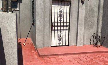 Casa PH en venta en Lanus Oeste