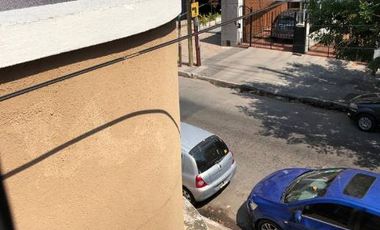 Casa PH en venta en Lanus Oeste