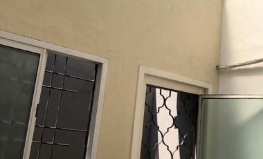 Casa PH en venta en Lanus Oeste