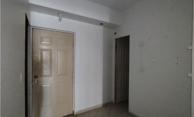 Local En Alquiler Planta Baja  Ave. Ernesto T. Lefevre | PH Royal Park