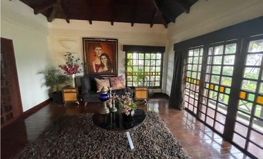 MILAGRO AVENIDA LOS CHIRIJOS, CASA ESQUINERA