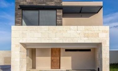 Casa en Venta Punta Coral, Elis