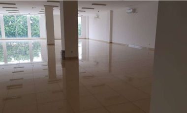 dijual gedung raya jemursari 3 lantai baru gress