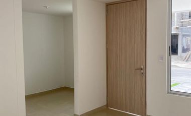 casa en venta en urbanizacion colina campestre. Cod V2459