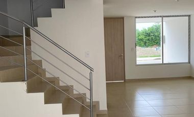 casa en venta en urbanizacion colina campestre. Cod V2459