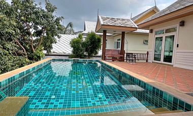 6 Bedroom Pool Villa In Amorn Village For Sale And Rent