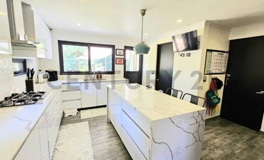 Venta Amplia Casa 4D 4B, Altos de Mitrinhue