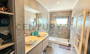 Venta Amplia Casa 4D 4B, Altos de Mitrinhue