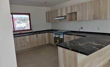 AIR 23-1853 Casa en venta. Zona Tequisquiapan. Preventa