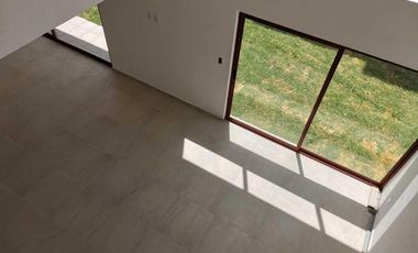 AIR 23-1853 Casa en venta. Zona Tequisquiapan. Preventa
