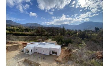 Moderna casa parcela consolidado condominio Rebajada