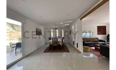 Moderna casa parcela consolidado condominio Rebajada