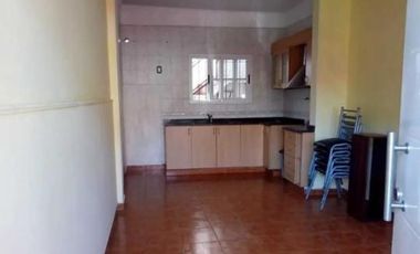 CASA AL FRENTE MUY BUEN ESTADO