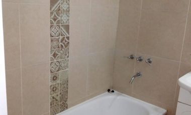 CASA AL FRENTE MUY BUEN ESTADO