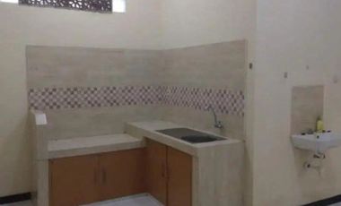 Rumah Kutisari STRATEGIS hadap timur