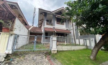 Dijual Rumah Villa Weswood Pakuwon City Row Jalan 3 Mobil hitung tanah
