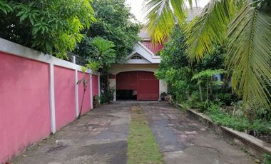 5BR Vacation House with Swimming Pool for Sale in Malinao, Albay