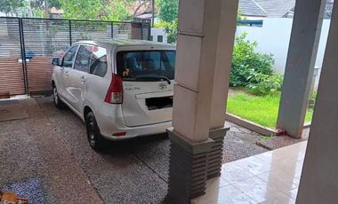 Rumah Luas 3 KT 10 Menit ke Cinere Bellevue Mall Hadap Timur J-38848