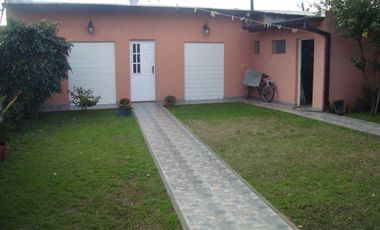 BURZACO: IMPONENTE DUPLEX C/GARAGE CUBIERTO,FONDO Y AMPLIO QUINCHO (opcional DEPTO EXTERNO)**IMPECABLE **