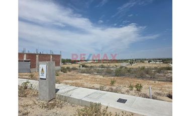 ​🏗️ ¡El Lienzo Perfecto 90M2 Frente A Parque Para Tu Proyecto En Urb. Alto Piura!