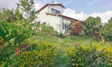 Vendo hermosa  casa Quinta sector los condominios