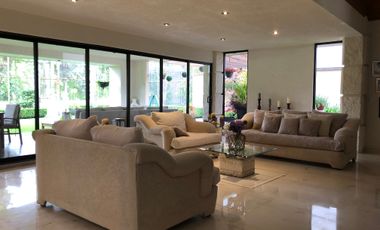 CASA EN VENTA EN CLUB DE GOLF LAS FUENTES, VISTA AL GREEN Y AMPLIO JARDÍN !