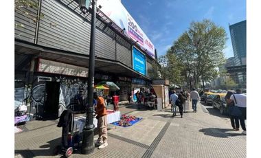 ARRIENDO AMPLIO LOCAL COMERCIAL  703 MT2, STGO CENTRO