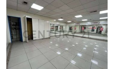 ARRIENDO AMPLIO LOCAL COMERCIAL  703 MT2, STGO CENTRO