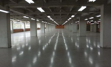 Arriendo local en el Centro Empresarial Olaya Herrera, Medellín