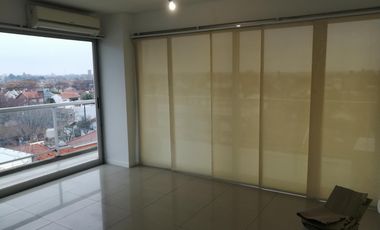 EXCELENTE DEPARTAMENTO 3 AMB CON COCHERA CUBIERTA , EDIFICO SYRAH , IMPECABLE , AV. CENTENARIO 2360