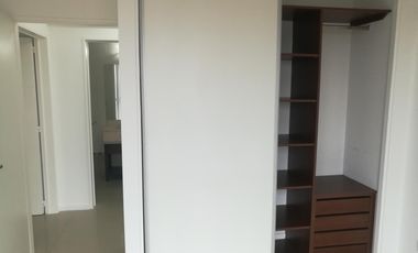 EXCELENTE DEPARTAMENTO 3 AMB CON COCHERA CUBIERTA , EDIFICO SYRAH , IMPECABLE , AV. CENTENARIO 2360