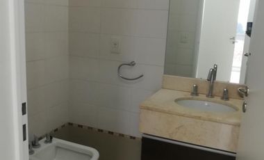 EXCELENTE DEPARTAMENTO 3 AMB CON COCHERA CUBIERTA , EDIFICO SYRAH , IMPECABLE , AV. CENTENARIO 2360