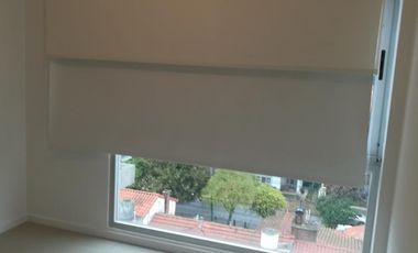 EXCELENTE DEPARTAMENTO 3 AMB CON COCHERA CUBIERTA , EDIFICO SYRAH , IMPECABLE , AV. CENTENARIO 2360
