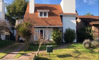 CASA EN VENTA COUNTRY MASCHWITZ CLUB