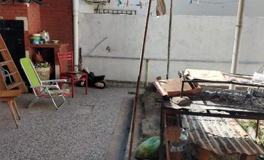 Departamento Tipo Casa en venta en Lanus Este