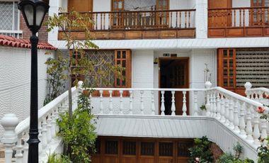 casa en arriendo en batán. Cod A51913