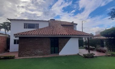 casa en arriendo/venta en bocono. Cod A2621