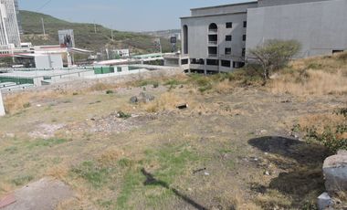RENTA TERRENO, CERCANO AL MAX FUN ACCESO POR AVE. 5 DE FEBRERO, VISTA PANORAMICA