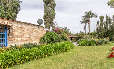 casa en arriendo/venta en la ceja. Cod A16248