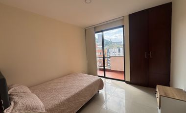 apartamento en arriendo en pinares. Cod A7344234