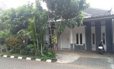 Disewakan rmh dlm cluster row jalan 2 mobil cibinong,bogor